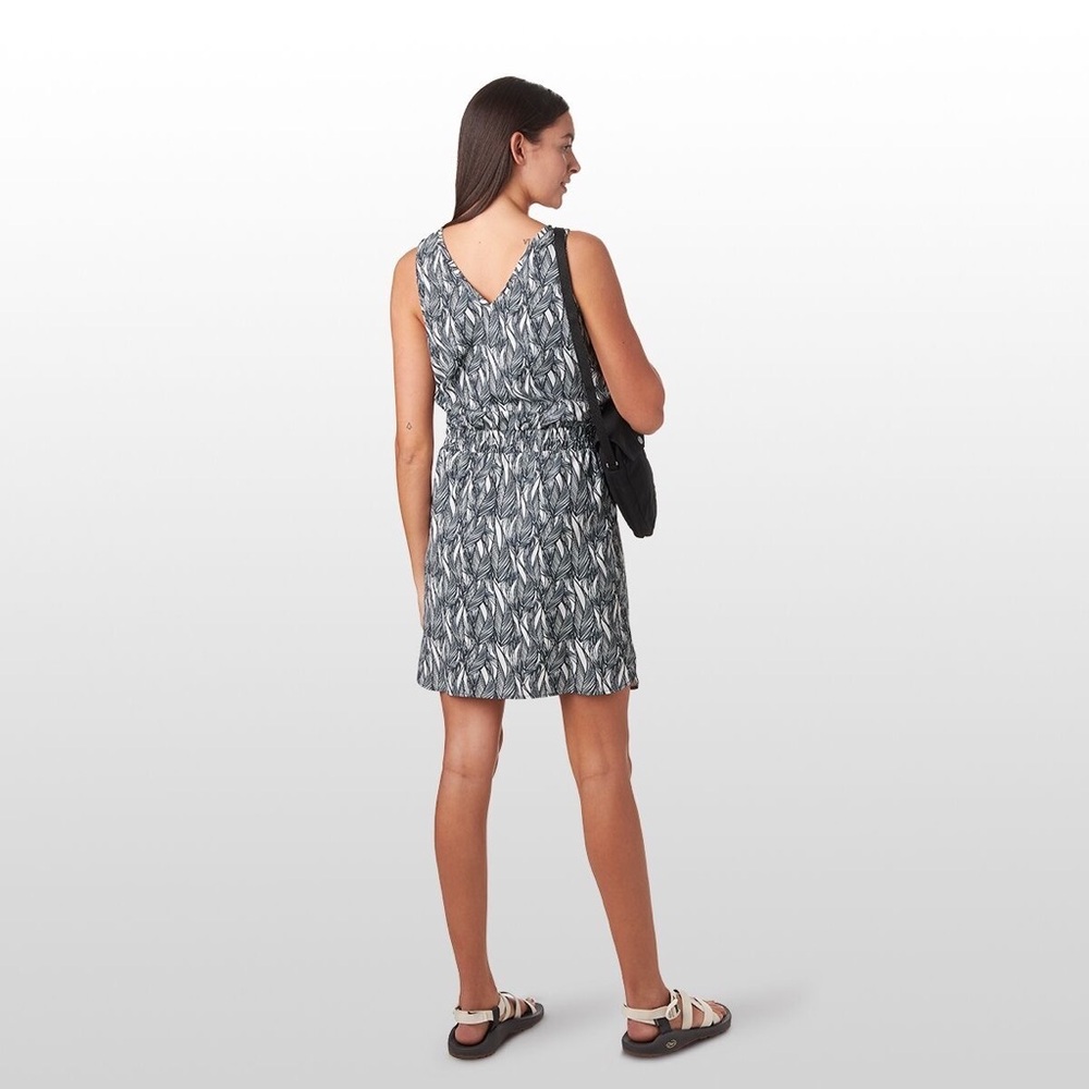 KAVU Ensenada Gray and Black Fabric outdoor‎ Dress - Picture 6 of 14